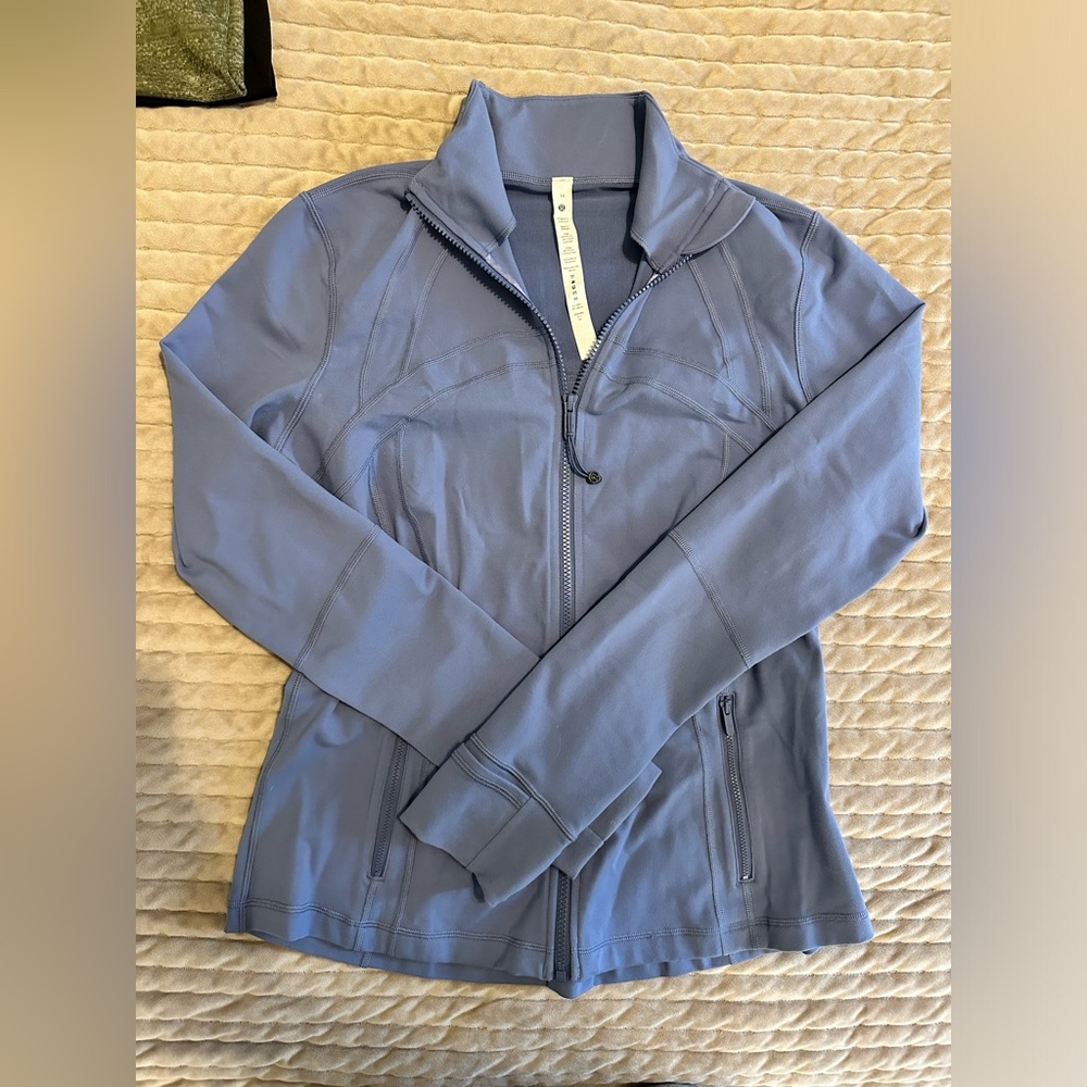 Lululemon Define - Luon